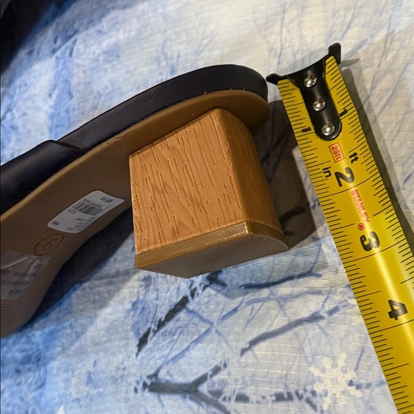 NWT!! Size 9W Lane Bryant Navy Satin Mules - Picture 10 of 13